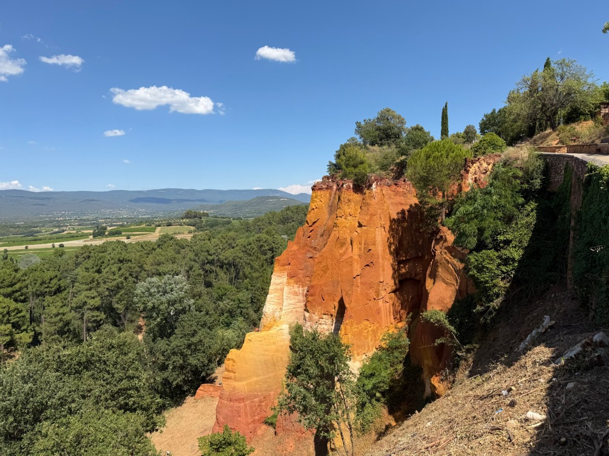 Ockerfelsen und Wasserfall